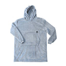 Glovii-lammitettava-pehmea-poncho-akulla-5